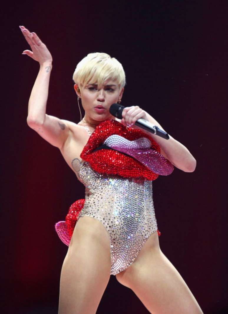 <p>Miley Cyrus</p>