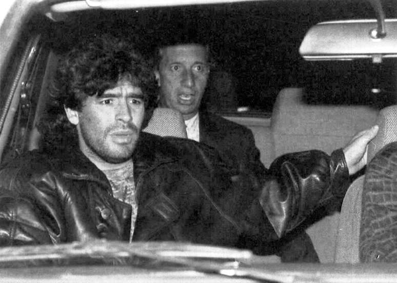 Em 1991, Maradona foi preso na Argentina por porte de drogas e acabou solto com ajuda de Bilardo