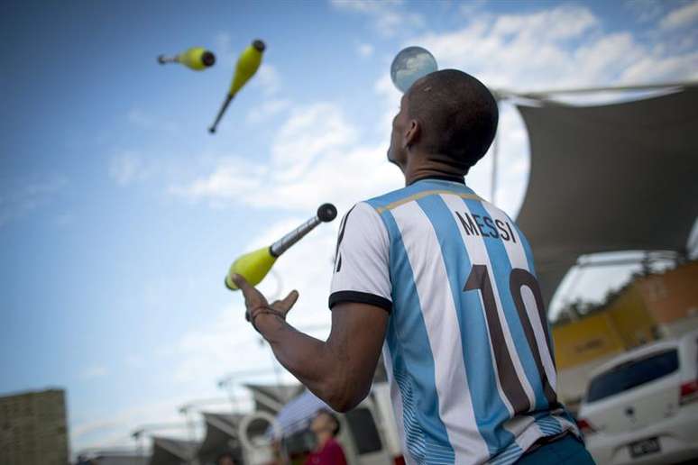 <p>Acampamento no RJ &eacute; destino de muitos argentinos</p>