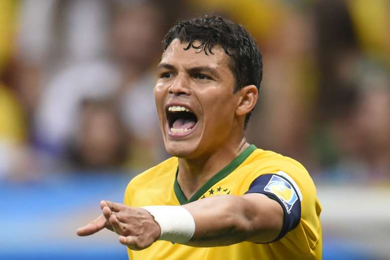 <p>Capit&atilde;o brasileiro, Thiago Silva lamentou mais uma derrota brasileira</p>