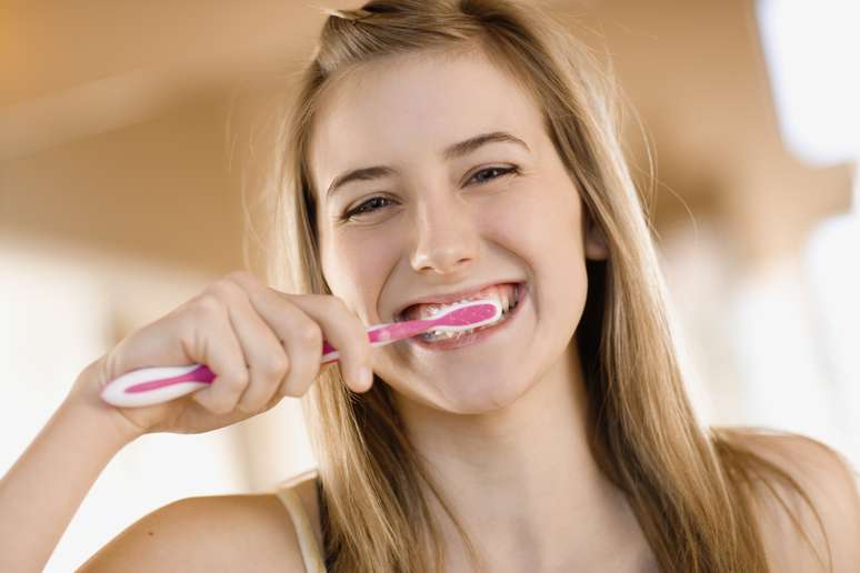 <p>Llevar una buena rutina de cuidado dental le permitirá realizar cambios importantes en su salud bucal </p>