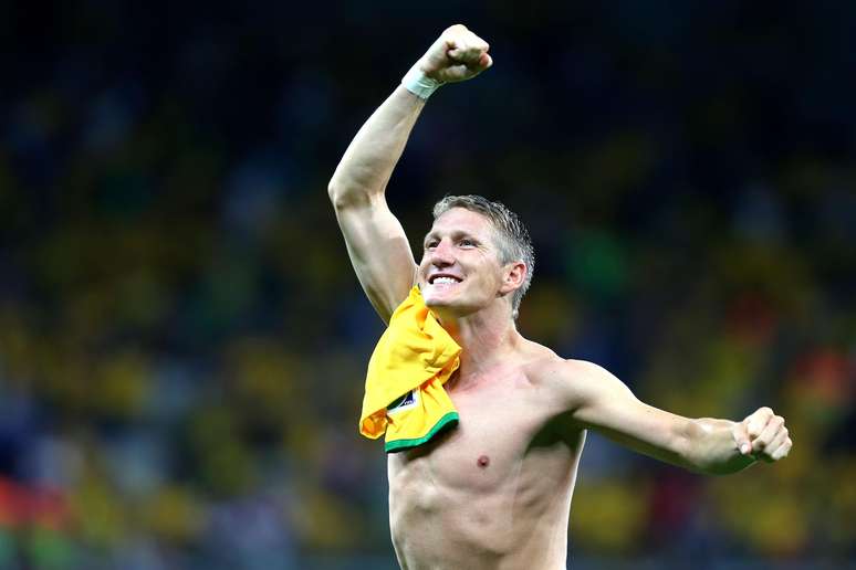 Schweinsteiger festeja como nunca após 7 a 1 sobre o Brasil