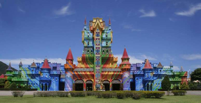 O parque de diversões Beto Carreiro World também foi homenageado na premiação