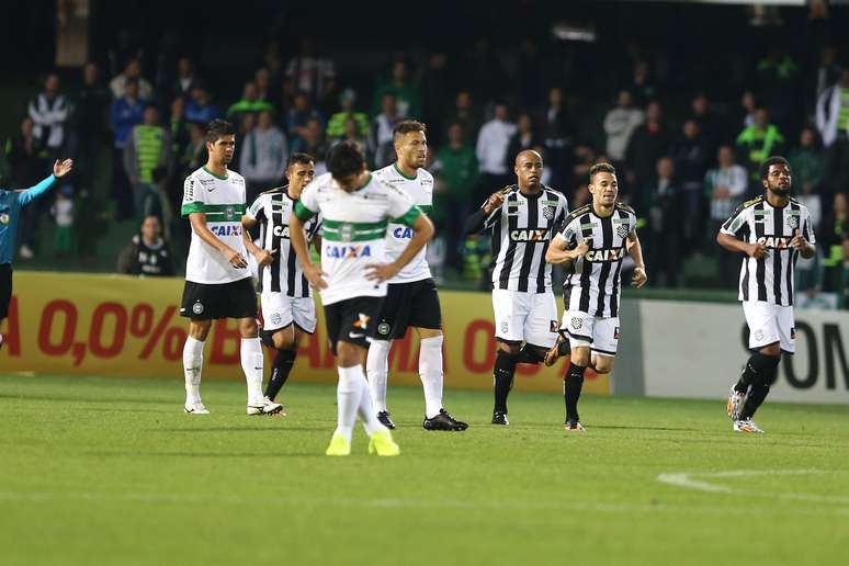 Figueirense abriu o placar no início da partida