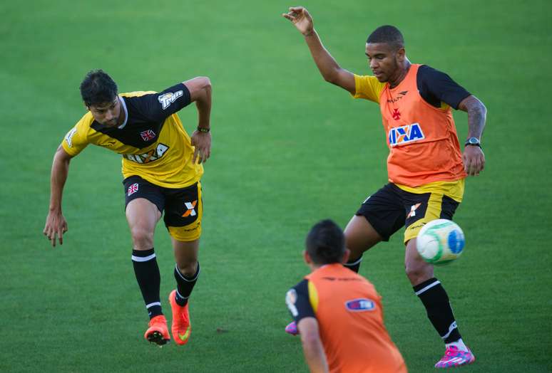 Vasco voltou a treinar em São Januário após goleada contra o Santa Cruz, na terça