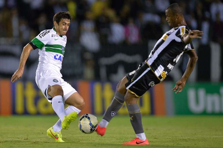 <p>Robinho ainda interessa ao Palmeiras</p>