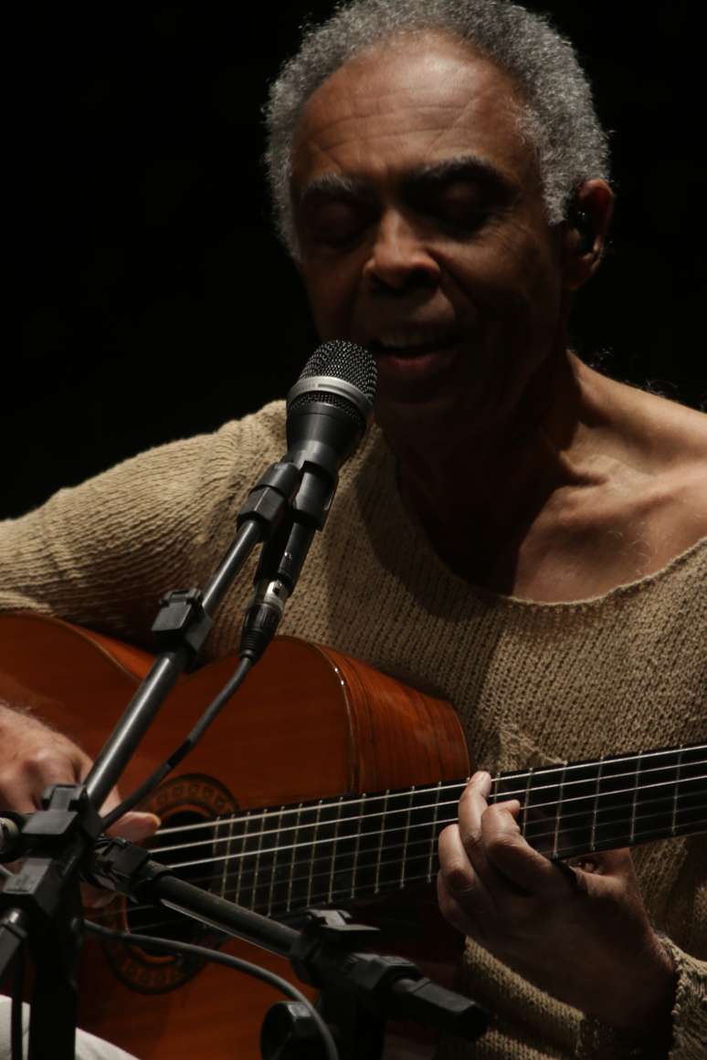 <p>Gilberto Gil se apresentou no Theatro Net, em S&atilde;o Paulo</p>