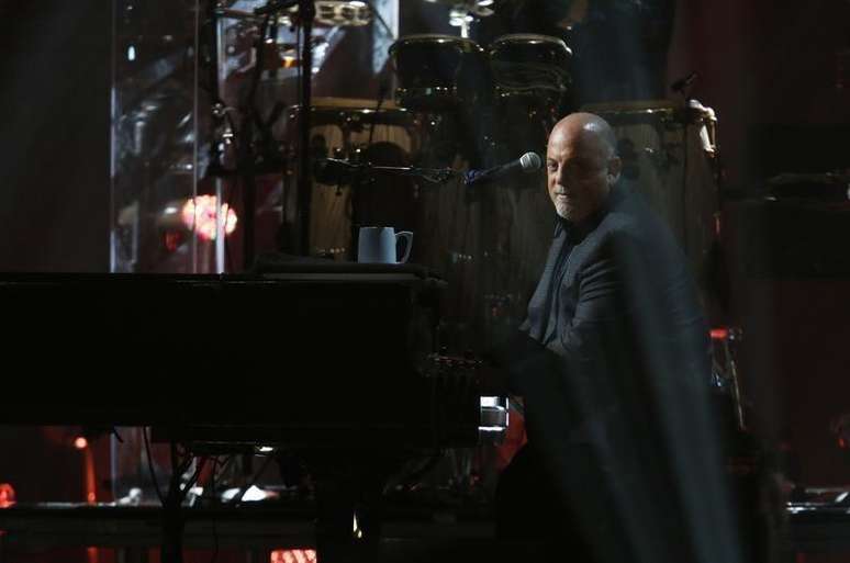 Cantor Billy Joel se apresenta no Madison Square Garden, em Nova York. 12/12/2012.