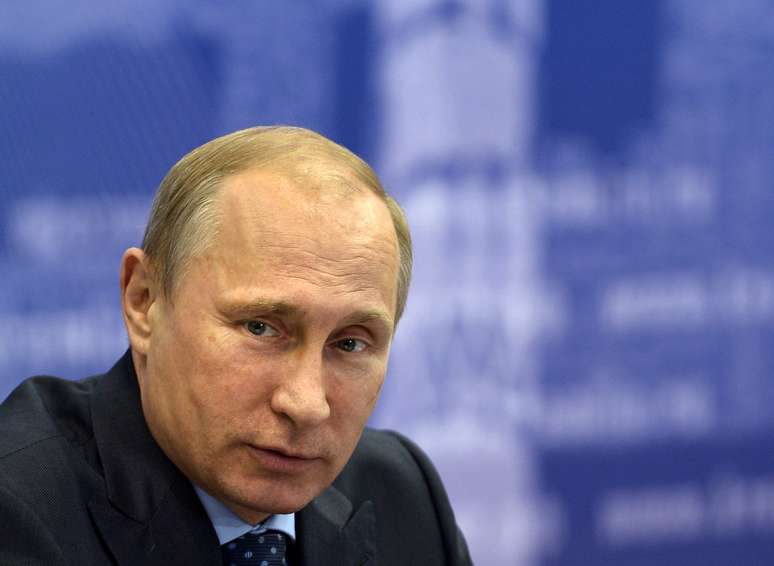 <p>Putin anunciou que a Rússia fará de tudo para viabilizar uma investigação profunda e transparente sobre a queda do avião da Malaysia Airlines</p>