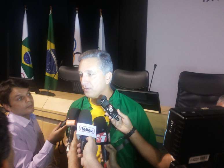 <p>Marcos Vin&iacute;cius Freire, do COB, disse que a meta brasileira &eacute; de at&eacute; 30 medalhas no Rio 2016</p>