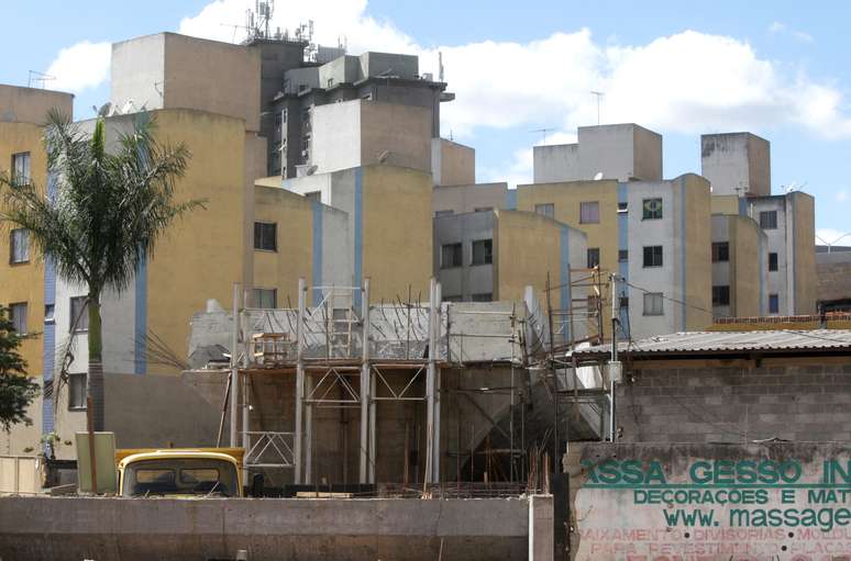 Moradores de dois condomínios serão removidos nos próximos dias