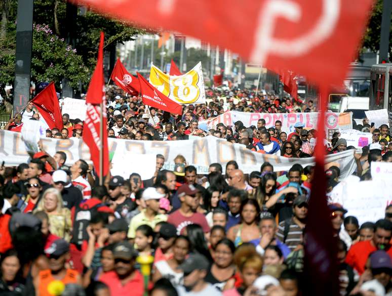 <p>MTST fez protesto em frente &agrave; Secretaria Municipal de Habita&ccedil;&atilde;o</p>