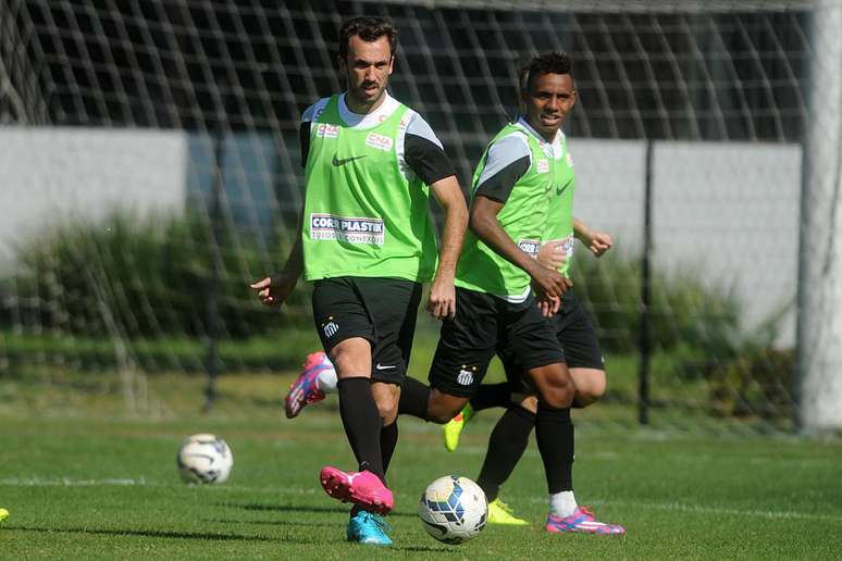 Oswaldo quis observar Thiago em jogo-treino antes de voltar 