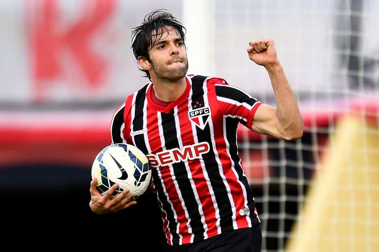 <p>Kaká marcou contra o Goiás, mas pode adiar estreia no Morumbi</p>