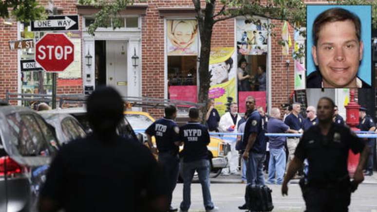 <p>Policiais montam guarda na cena em que aconteceu o tiroteio, no bairro de Greenwich Village, em Nova York</p>