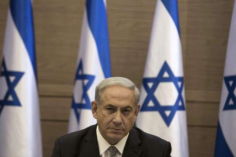 <p>Premi&ecirc; de Israel, Benjamin Netanyahu, durante uma reuni&atilde;o de gabinete em Jerusal&eacute;m</p>