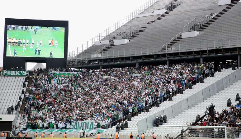 <p>Torcida do Palmeiras assistiu a clássico na Arena Corinthians</p>