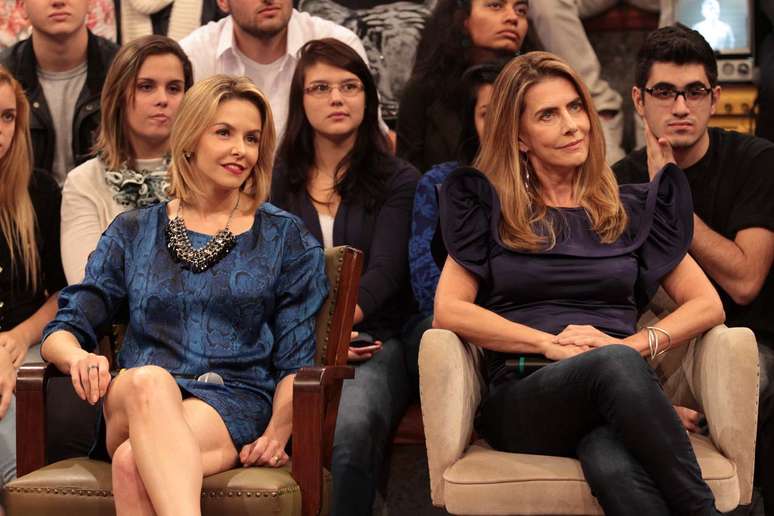 Serginho Groisman gravou a edição de sábado do Altas Horas com convidados, nessa quinta-feira, em São Paulo. Na foto, Bianca Rinaldi e Maitê Proença