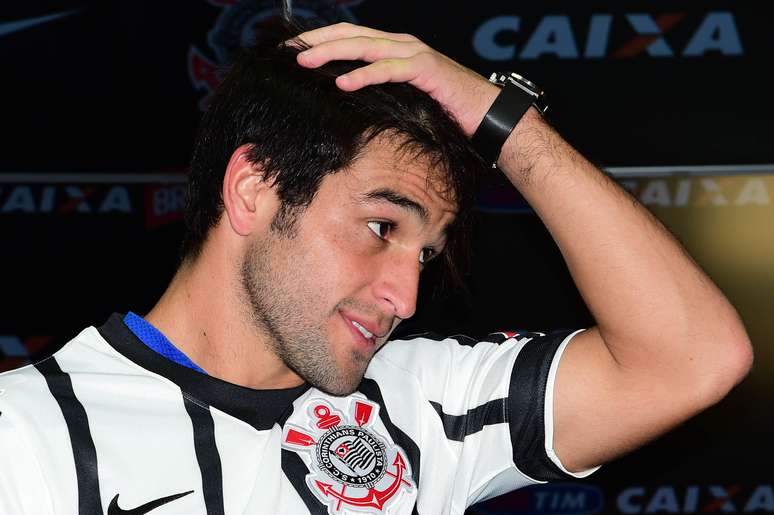 <p>Lodeiro não engrenou no Corinthians em 2014 e virou alvo do Boca Juniors</p>