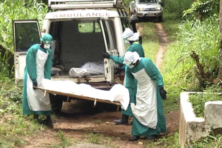 <p>Surto de ebola atual já matou 60% dos pacientes</p>