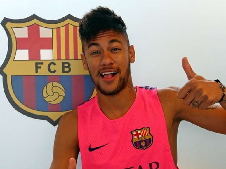 <p>Neymar deve jogar nesta segunda-feira contra o León</p>
