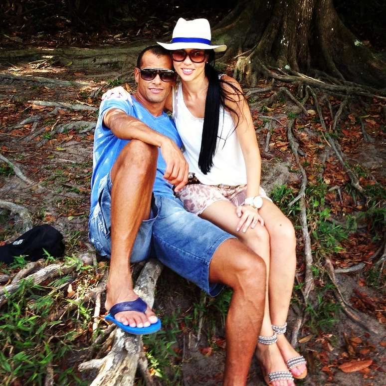 Mulher de Rivaldo &eacute; vice-presidente do Mogi Mirim