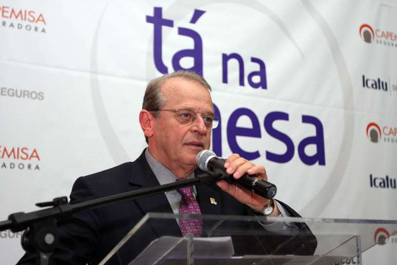 Governador Tarso Genro, que concorre à reeleição, falou para grupo de empresários em Porto Alegre