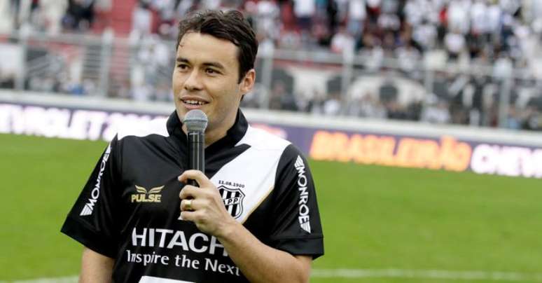 <p>Treinador faz mistério, mas deve iniciar com Renato Cajá no banco</p>