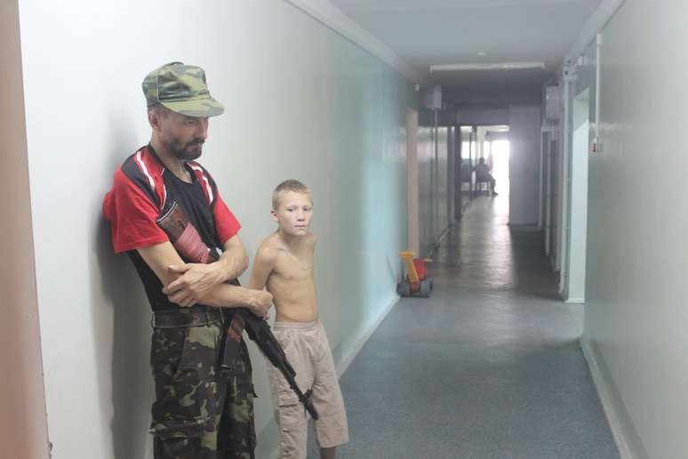 <p>A residência estudantil vazia por causa das férias deu lugar a um centro de refugiados</p>