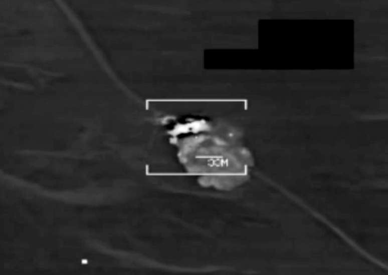 Drones e caças americanos almejam bases do Exército Islâmico ao norte do Iraque durante ataques aéreos