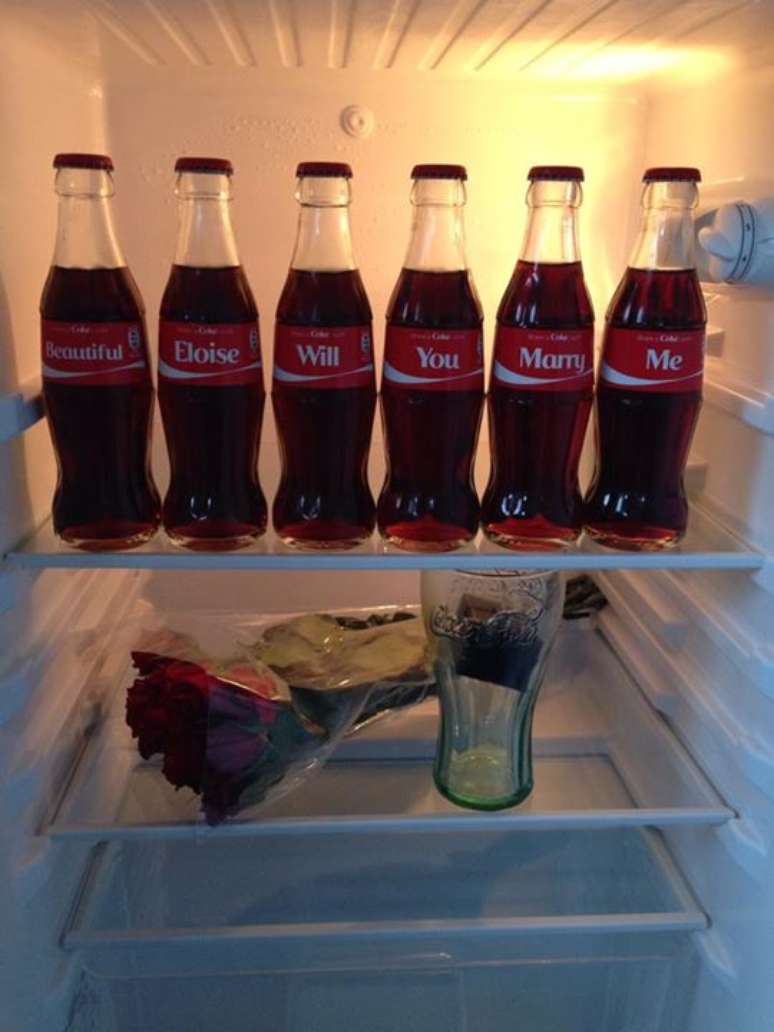 <p>Homem usou site da Coca-Cola que permite criar rótulos personalizados</p>