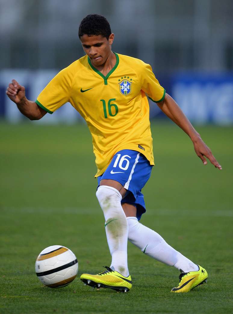 Douglas Santos atuou pela Seleção Sub-21