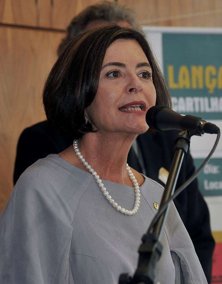Ana Arraes, mãe de Campos e ministra do Tribunal de Contas da União