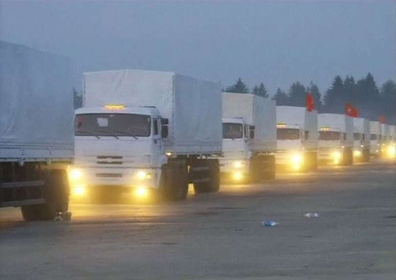 Comboio com 280 caminhões russos foi enviado à Ucrânia nesta terça-feira