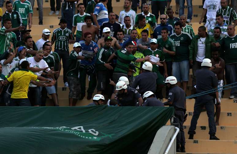 <p>Torcida do Palmeiras protestou contra a diretoria, mas foi censurada</p>