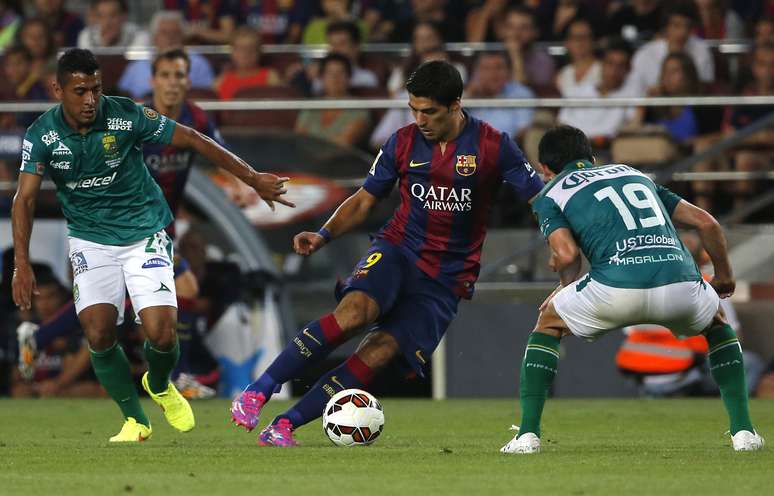 Luis Suárez estreou com a camisa do Barcelona no amistoso, mas não teve chances de gol