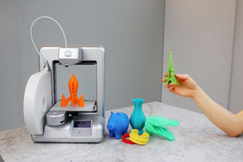 <p>Impressora 3D para uso doméstico da Robtec permite que o usuário faça brinquedos e outros objetos</p>