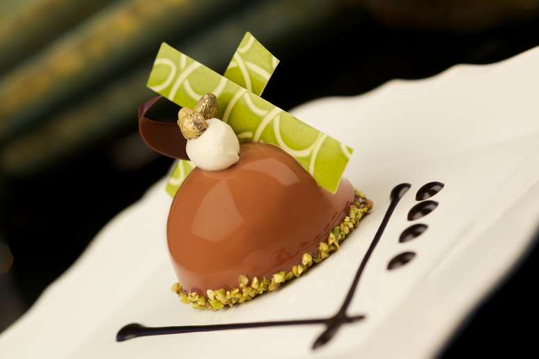 Decadent Desserts - Norman Love criou 15 designs de sobremesas para a Princess Cruises que serão oferecidas em uma base rotacional no restaurante principal do navio, restaurantes de especialidades (Sabatini's e Crown Grill) e no Chef's Table