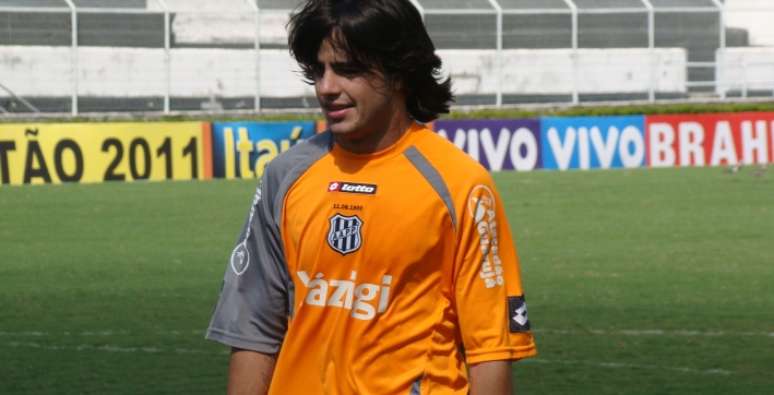 João Paulo conquistou o acesso com a Ponte na Série B de 2011
