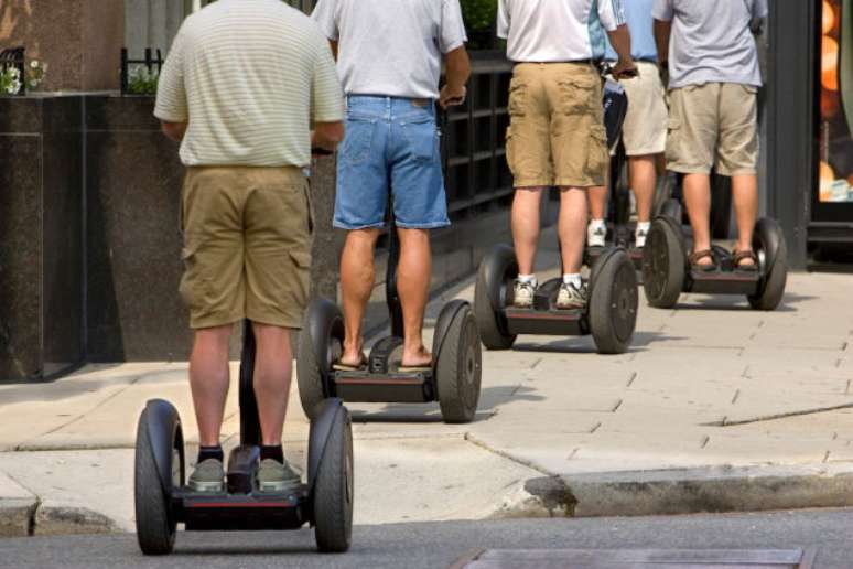 <p>Segways já foram proibidos nas calçadas do país, por serem considerados ciclomotores</p>