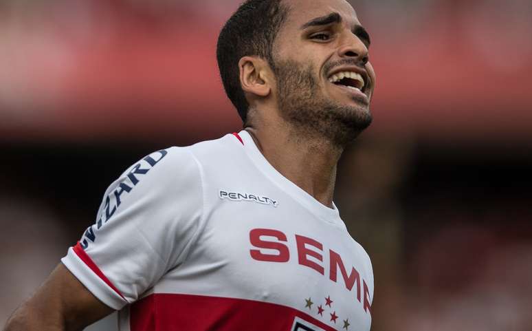 <p>Douglas é um dos 30 inscritos do São Paulo na competição continental</p>