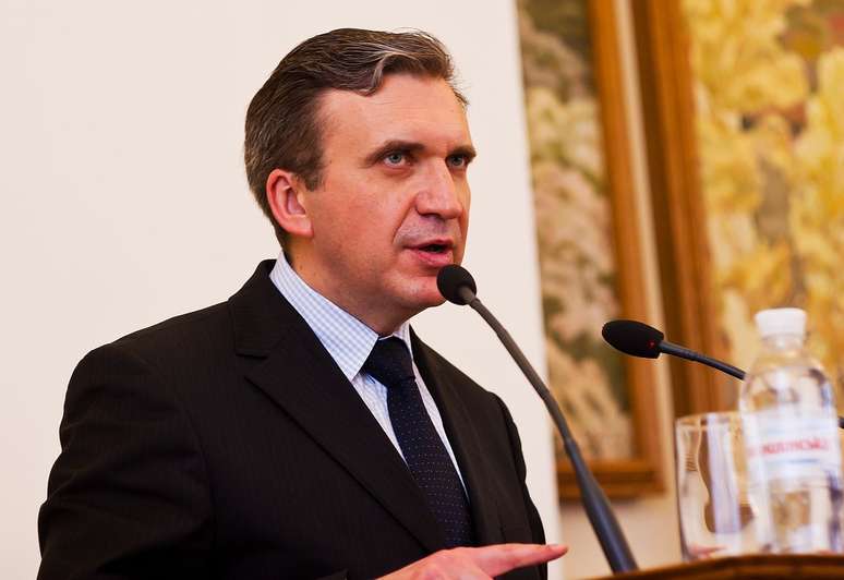 Ministro ucraniano renunciou nesta quinta-feira
