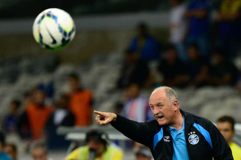 <p>Luiz Felipe Scolari retorna ao Mineir&atilde;o como t&eacute;cnico do Gr&ecirc;mio</p>