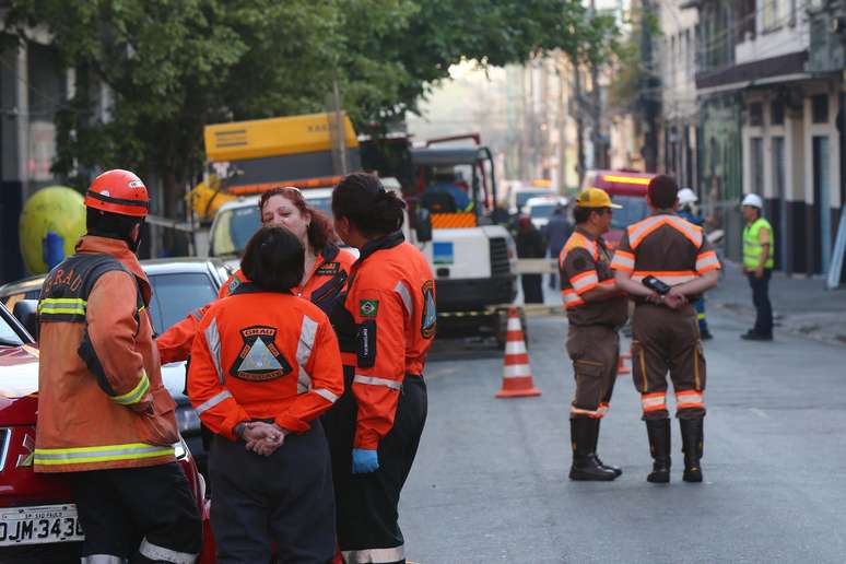 <p>O vazamento teria ocorrido 30 metros abaixo do solo e, com a força da explosão, derrubado parte de uma residência</p>