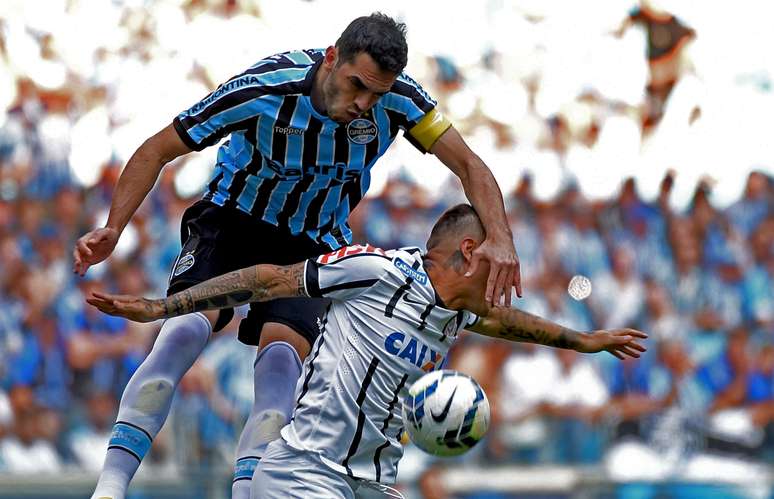 <p>Rhodolfo deve ficar em definitivo no Grêmio</p>