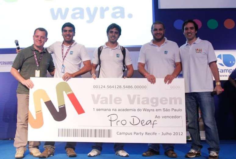<p>O ProDeaf foi laureado pelo Wayra Contest, que premia ideias de negócios de jovens empreendedores, em 2012, e a Imagine Cup 2011, no qual foi vice-campeão </p>