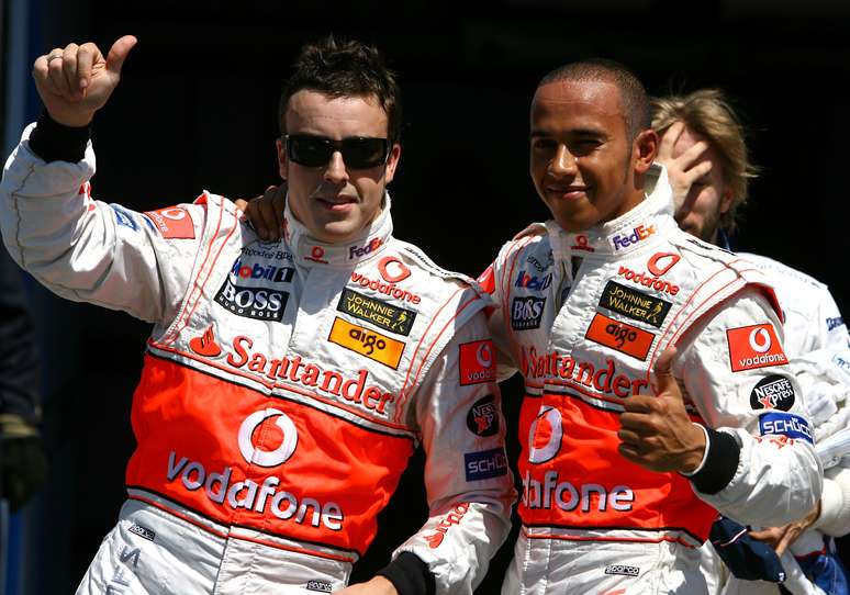 Fernando Alonso e Lewis Hamilton