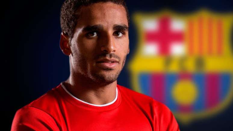 Douglas viajará para Barcelona para fazer exames