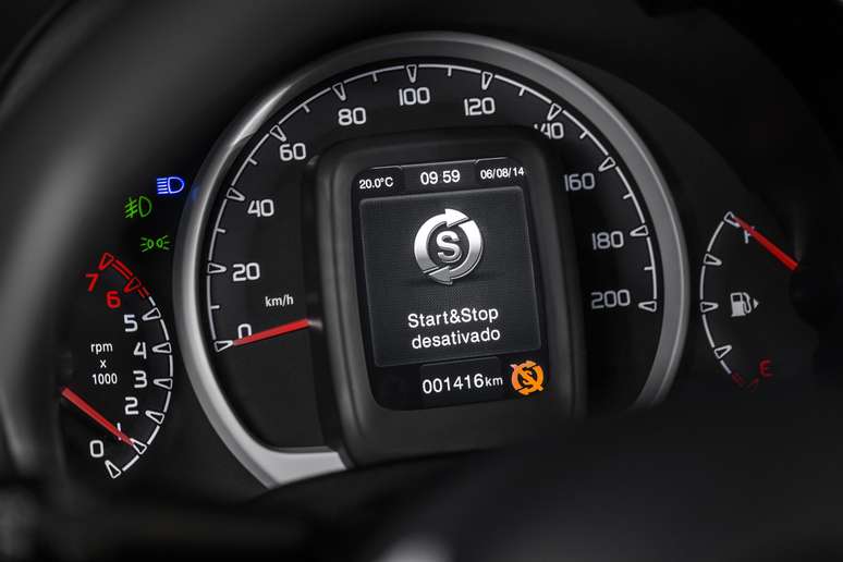 O start-stop funciona com gasolina ou etanol e reduz em at&eacute; 20% o consumo de combust&iacute;vel