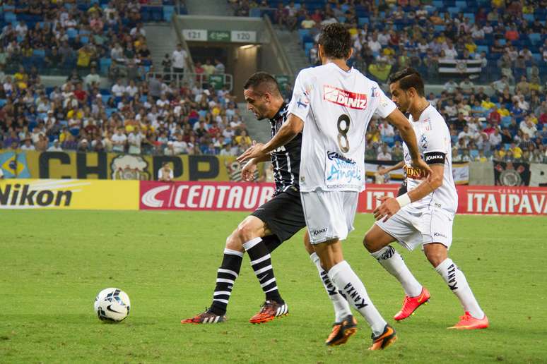<p>A Arena Pantanal recebeu, nesta quarta-feira, o duelo entre Bragantino e Corinthians pela Copa do Brasil. O jogo terminou 1 a 0 para a equipe de Bragan&ccedil;a Paulista</p>